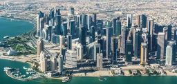 Polîsên tirk diçin Katarê